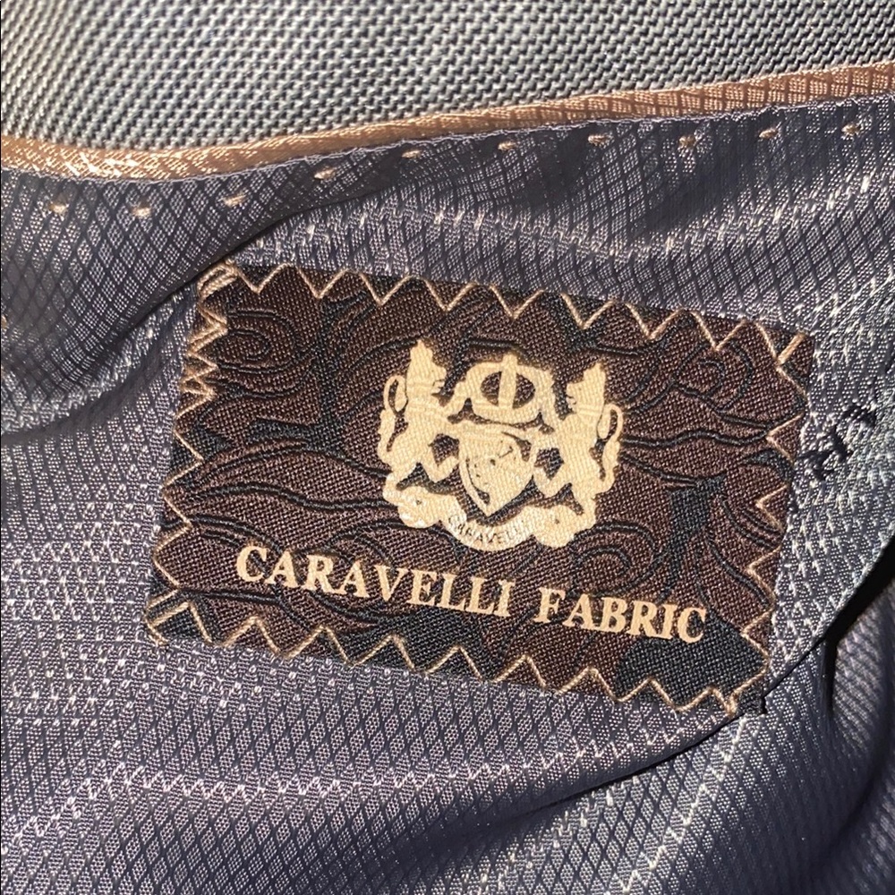 Caravelli Italy Classic Gray Suit with Notched Lapels Men 40R 34W - Picture 3 of 13